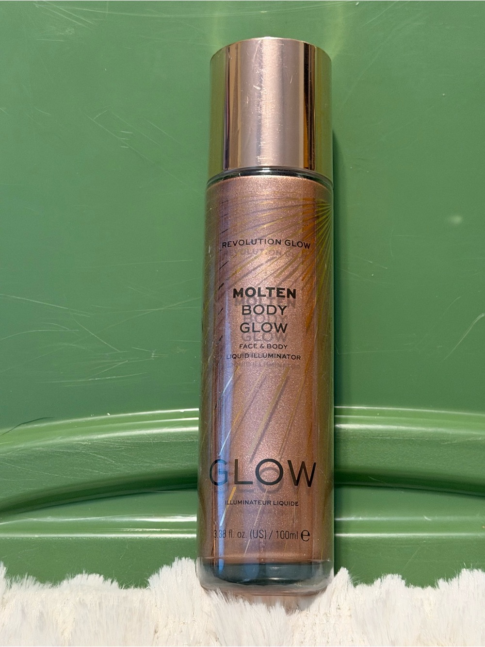 Revolution Molten Body Glow Liquid Illuminator - Bronze Shimmer